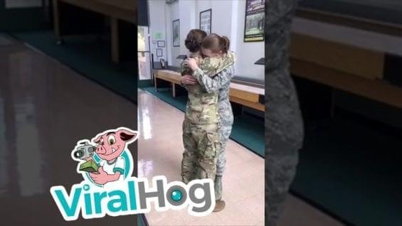 Sister’s Military Homecoming Surprise || ViralHog